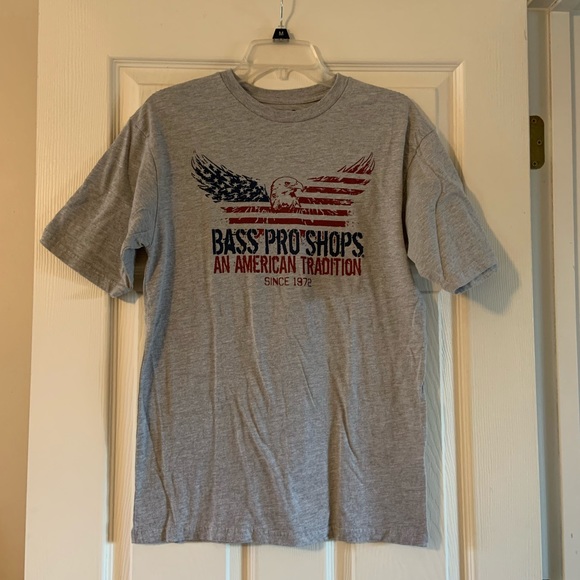 NWOT Bass Pro T-Shirt - Picture 2 of 3